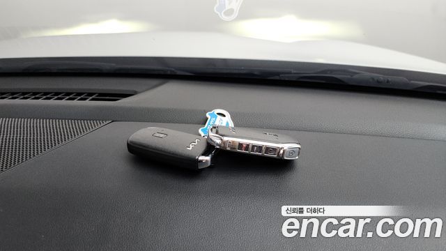 Kia K5 (III) 2.0 Prestige 2023 — фото 16