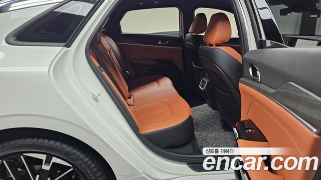 Kia K5 (III) 1.6 Turbo Noblesse 2025 — фото 12