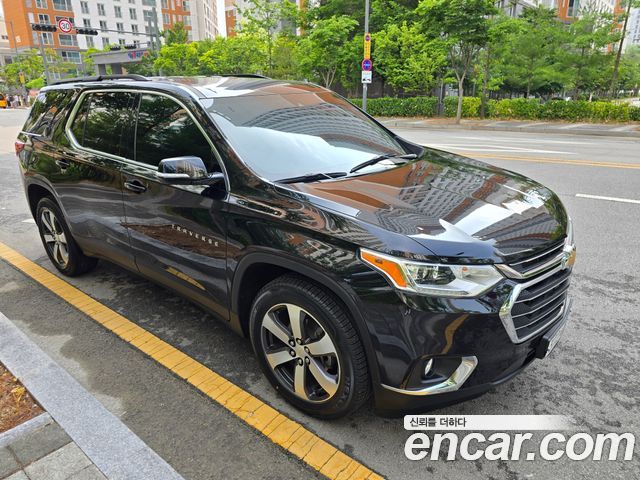 Chevrolet Traverse 3.6 AWD LT Leather Premium 2020 — фото 3