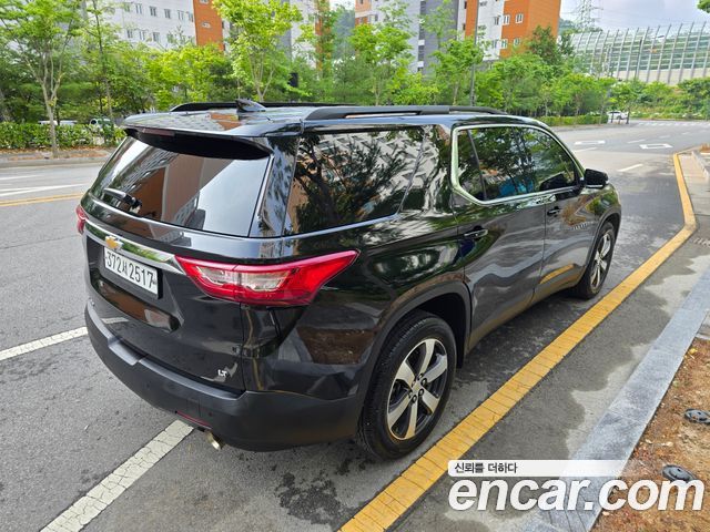 Chevrolet Traverse 3.6 AWD LT Leather Premium 2020 — фото 7