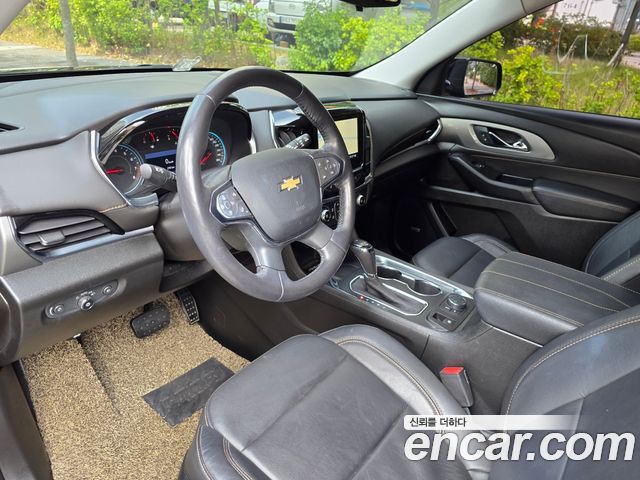 Chevrolet Traverse 3.6 AWD LT Leather Premium 2020 — фото 11