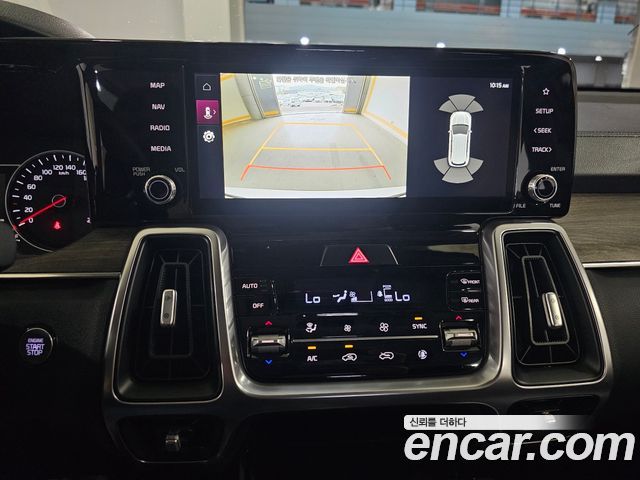 Kia Sorento (IV) Gasoline 2.5T 2WD Trendy 2023 — фото 17