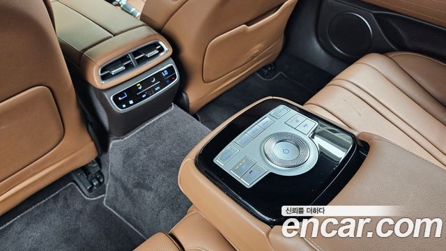 Genesis G80 (RG3) Gasoline 2.5 Turbo AWD 2022 — фото 18