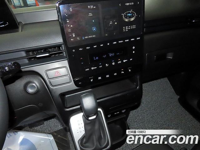 Hyundai Staria L3.5 Cargo 3-Seater Modern 2025 — фото 10