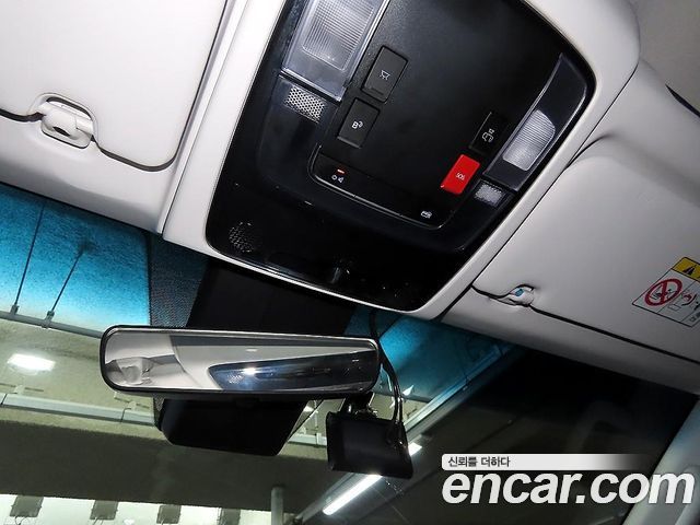 Hyundai Staria L3.5 Cargo 3-Seater Modern 2025 — фото 18