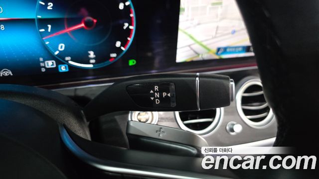 Mercedes-Benz E-Class (W213) E250 AMG Line 2023 — фото 9