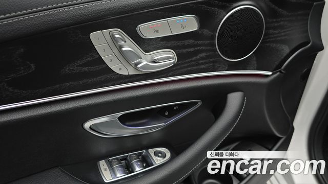 Mercedes-Benz E-Class (W213) E250 AMG Line 2023 — фото 15