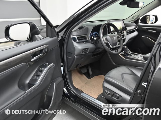 Toyota Highlander (IV) 2.5 4WD Limited 2023 — фото 15