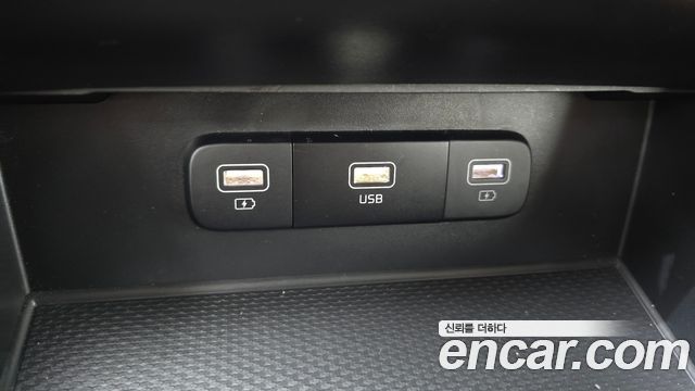 Kia Carnival (IV) Gasoline 7-Seater Signature 2021 — фото 14