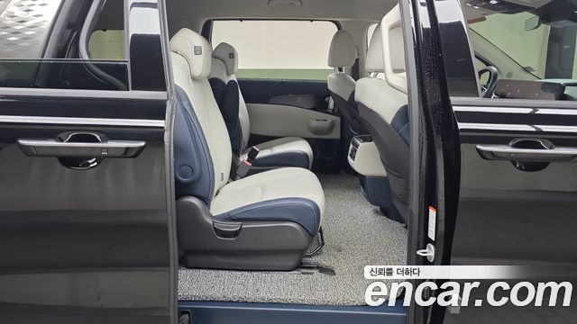 Kia Carnival (IV) HEV 9seater Signature 2024 — фото 15