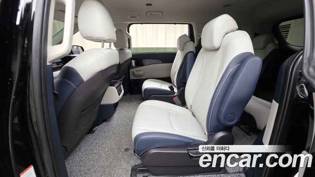 Kia Carnival (IV) HEV 9seater Signature 2024 — фото 16