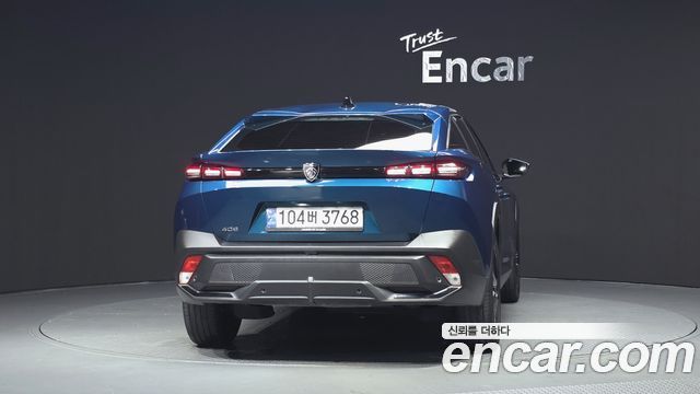 Peugeot 408 1.2 Pure Tech Allure 2023 — фото 4