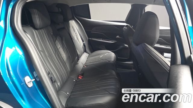 Peugeot 408 1.2 Pure Tech Allure 2023 — фото 12