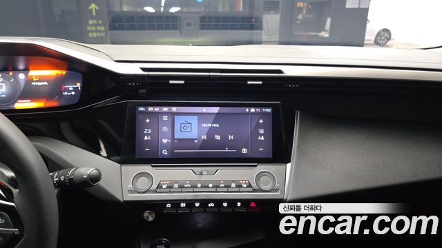 Peugeot 408 1.2 Pure Tech Allure 2023 — фото 14