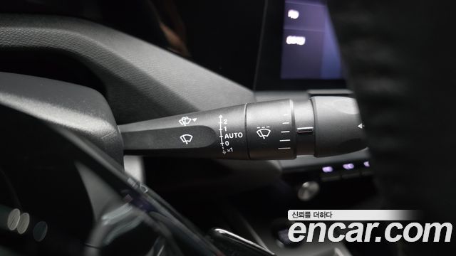Peugeot 408 1.2 Pure Tech Allure 2023 — фото 17