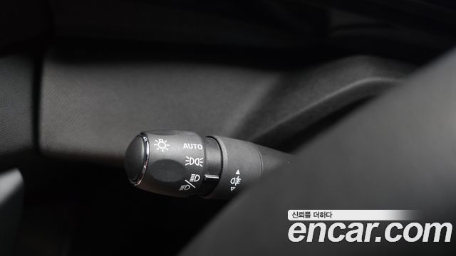 Peugeot 408 1.2 Pure Tech Allure 2023 — фото 19