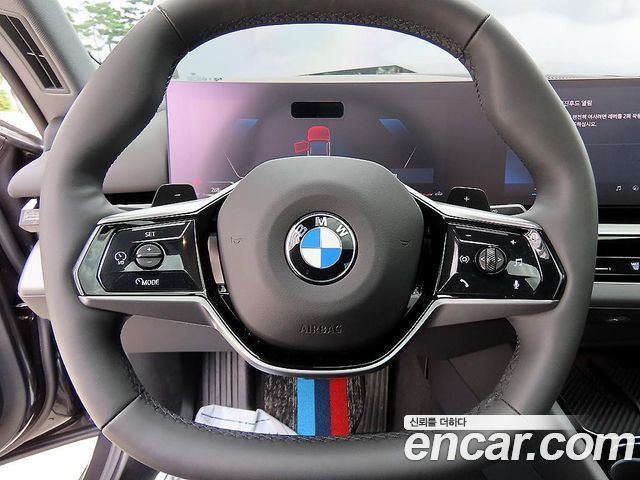 BMW 5 Series (G60) 520i 2024 — фото 8