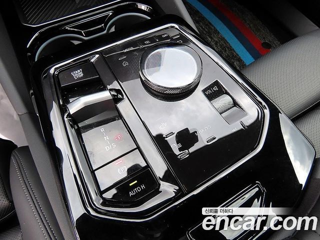 BMW 5 Series (G60) 520i 2024 — фото 15