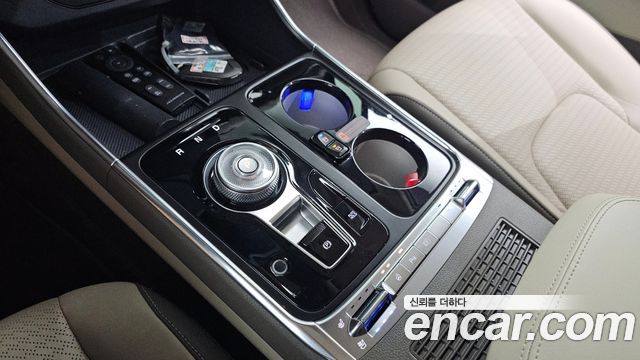 Kia Carnival (IV) HEV 9-Seater Hi-Limousine Signature 2025 — фото 9
