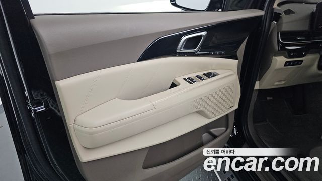 Kia Carnival (IV) HEV 9-Seater Hi-Limousine Signature 2025 — фото 30