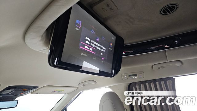 Kia Carnival (IV) HEV 9-Seater Hi-Limousine Signature 2025 — фото 40