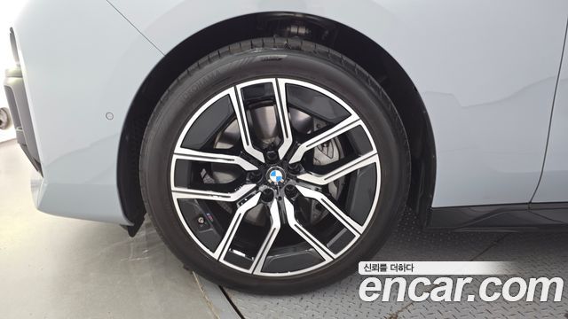BMW 7 Series (G70) 740i xDrive M Sport 2026 — фото 5