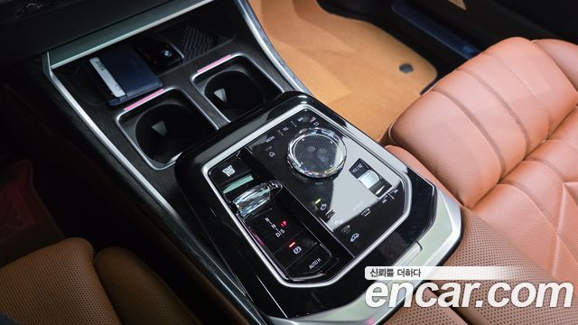 BMW 7 Series (G70) 740i xDrive M Sport 2026 — фото 9