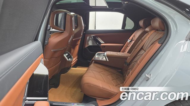 BMW 7 Series (G70) 740i xDrive M Sport 2026 — фото 12