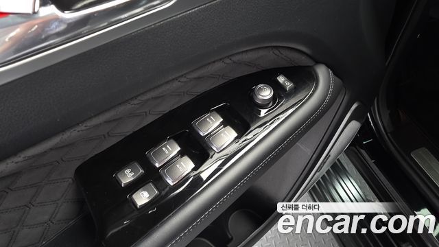KG Mobility (SsangYong) Rexton Diesel 2.2 4WD The Black 2023 — фото 37