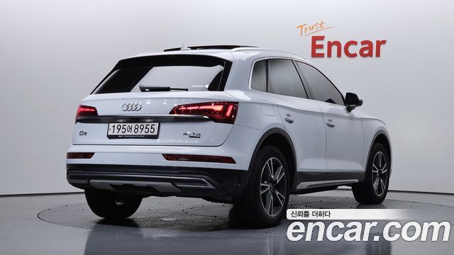 Audi Q5 (FY) 40 TDI Quattro 2022 — фото 2
