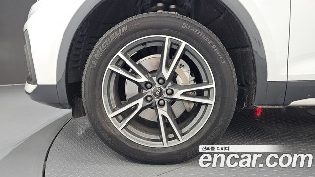 Audi Q5 (FY) 40 TDI Quattro 2022 — фото 5