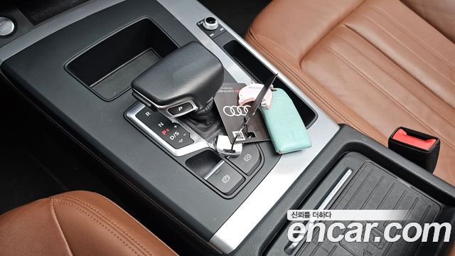 Audi Q5 (FY) 40 TDI Quattro 2022 — фото 9