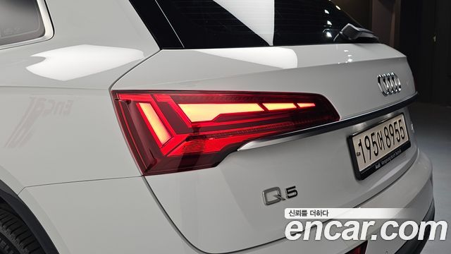 Audi Q5 (FY) 40 TDI Quattro 2022 — фото 23