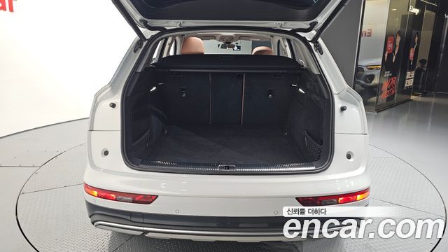 Audi Q5 (FY) 40 TDI Quattro 2022 — фото 30