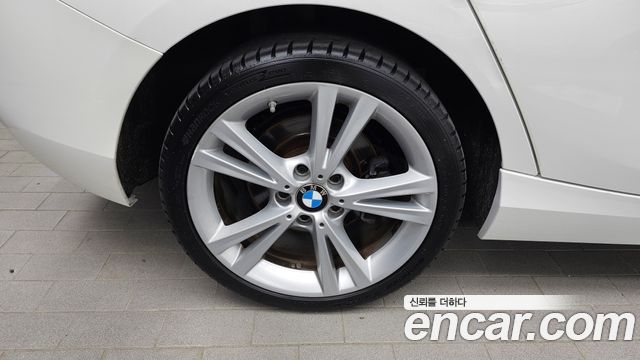 BMW 1 Series (F20) 118d Sport 5Door 2019 — фото 5