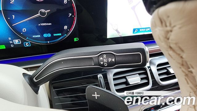 Mercedes-Benz GLS-Class (X167) Maybach GLS600 4MATIC Manufakur 2023 — фото 9