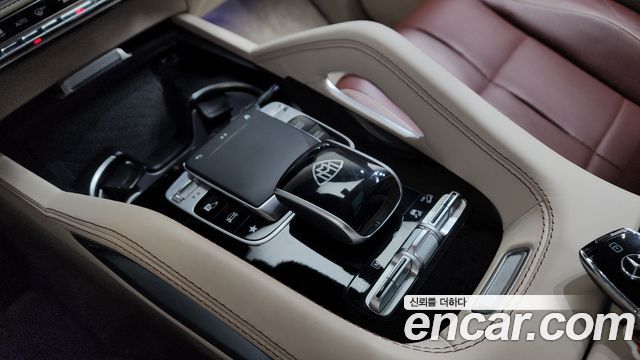 Mercedes-Benz GLS-Class (X167) Maybach GLS600 4MATIC Manufakur 2023 — фото 27