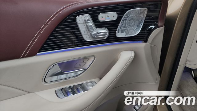Mercedes-Benz GLS-Class (X167) Maybach GLS600 4MATIC Manufakur 2023 — фото 28