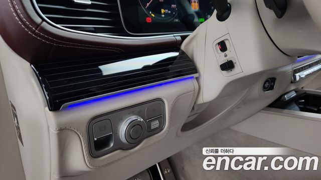 Mercedes-Benz GLS-Class (X167) Maybach GLS600 4MATIC Manufakur 2023 — фото 46