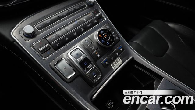 Hyundai Santa Fe Diesel 2.2 4WD Calligraphy 2021 — фото 9