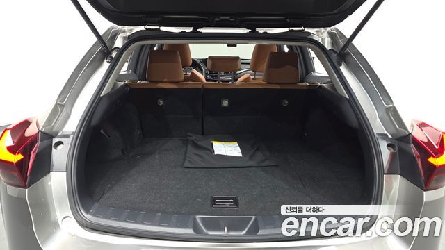 Lexus UX250h 2.0 2WD 2020 — фото 20
