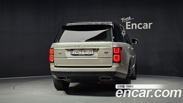 Land Rover Range Rover (IV) 5.0 SC Range Rover Fifty 2021 — фото 4