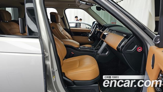 Land Rover Range Rover (IV) 5.0 SC Range Rover Fifty 2021 — фото 11