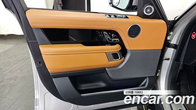 Land Rover Range Rover (IV) 5.0 SC Range Rover Fifty 2021 — фото 24