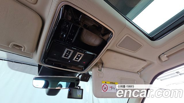 Land Rover Range Rover (IV) 5.0 SC Range Rover Fifty 2021 — фото 28