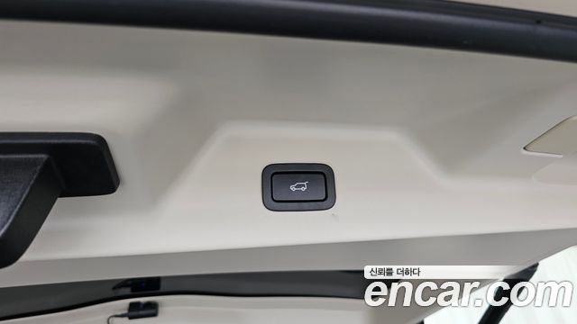 Land Rover Range Rover (IV) 5.0 SC Range Rover Fifty 2021 — фото 32