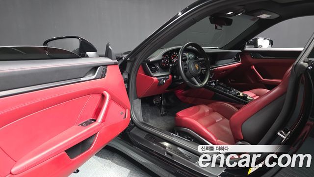 Porsche 911 (992) Carrera 4 GTS 2023 — фото 10