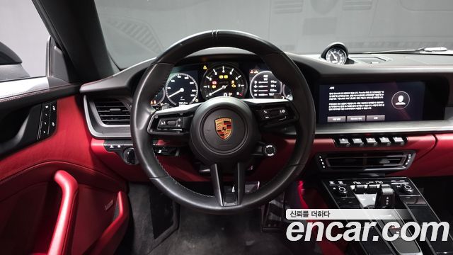 Porsche 911 (992) Carrera 4 GTS 2023 — фото 13
