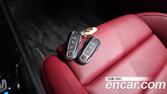 Porsche 911 (992) Carrera 4 GTS 2023 — фото 27
