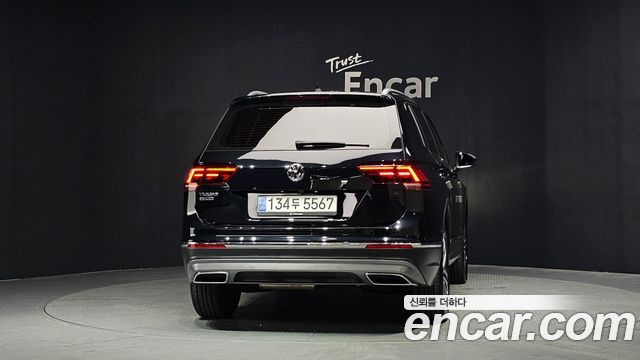 Volkswagen Tiguan Allspace 2.0 TDI Prestige 2020 — фото 4